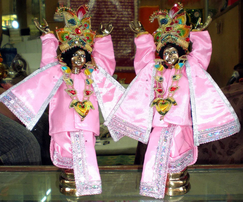 Gaura Nitai Deities (Brass 10\")