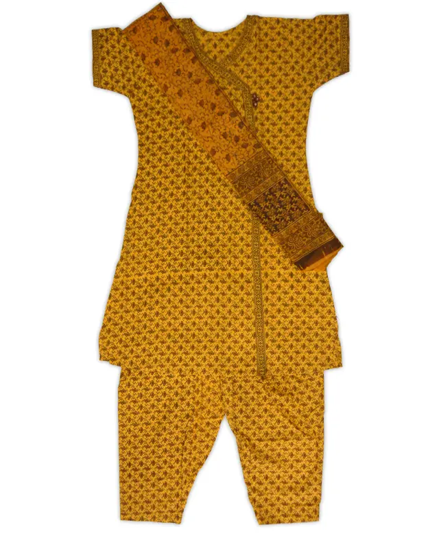 Punjabi Suit, 3-piece (Top, Pants, Chadar)